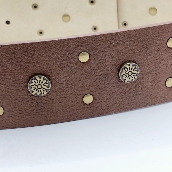 NWT BCBG Generation brow faux leather studded belt Size S - Picture 8 of 11